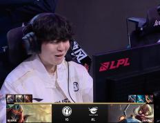 开云体育-美国队带队取胜！，Rookie重要时刻险胜再创辉煌时刻(女版美国队长3)