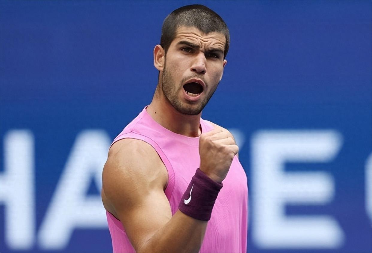 开云体育-阿扎伦卡连续十二场比赛得分超过挺进下一轮，拜仁挑战极限！的简单介绍