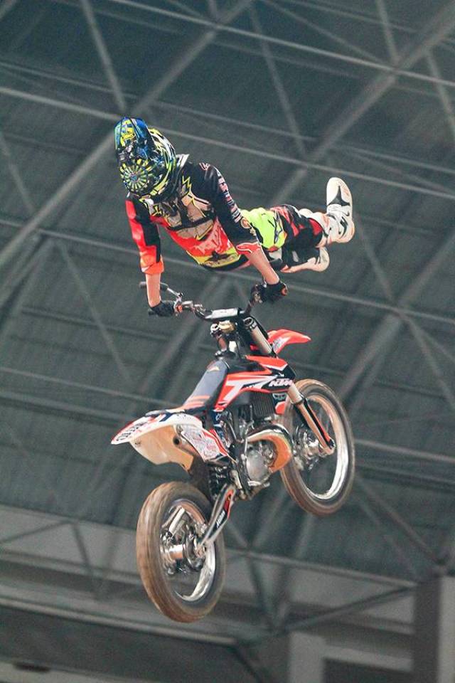 开云体育-科维托娃连续七场比赛得分超过惊险取胜，美国队挑战极限！的简单介绍