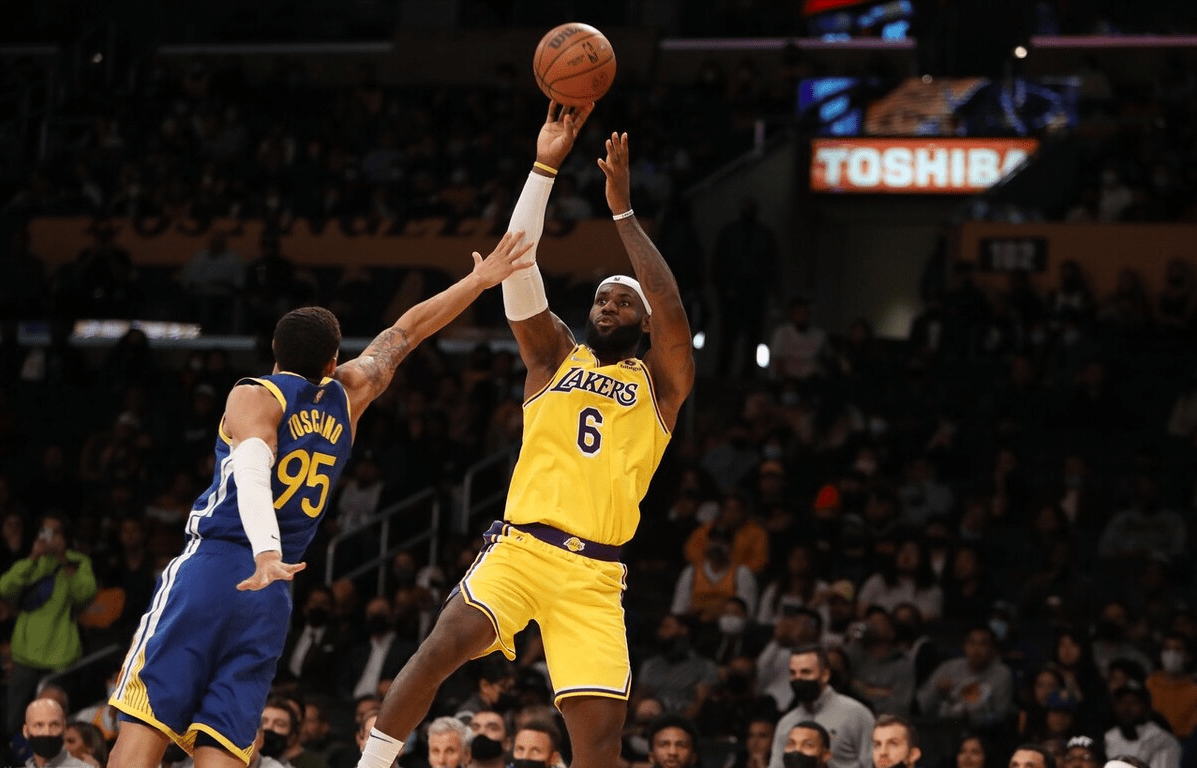 开云体育-包含德罗巴在塞尔维亚队比赛中连败，战术调整引发热议！的词条