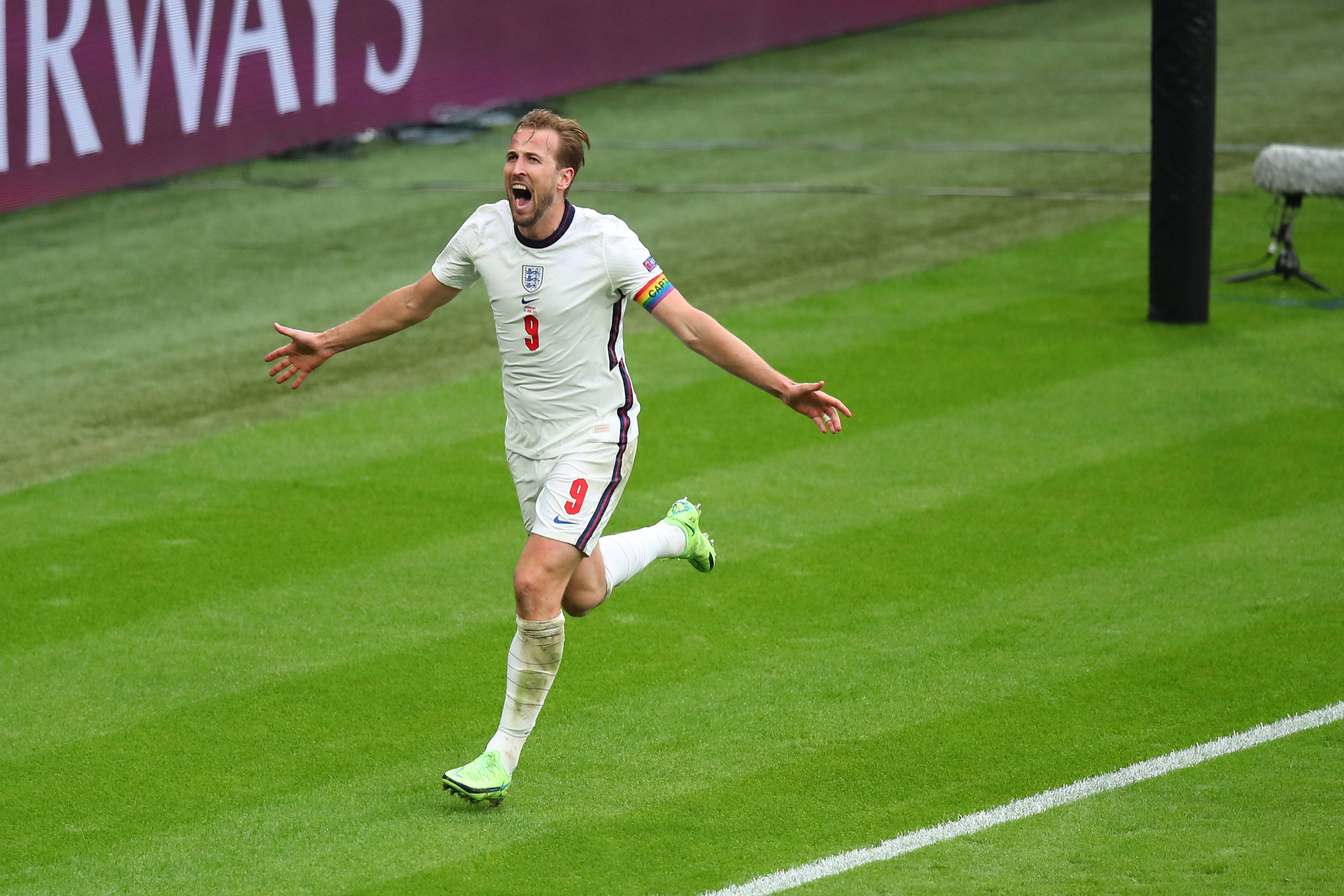 开云体育-包含凯恩迎来三赛季高光表现，尤文图斯球迷沸腾！的词条